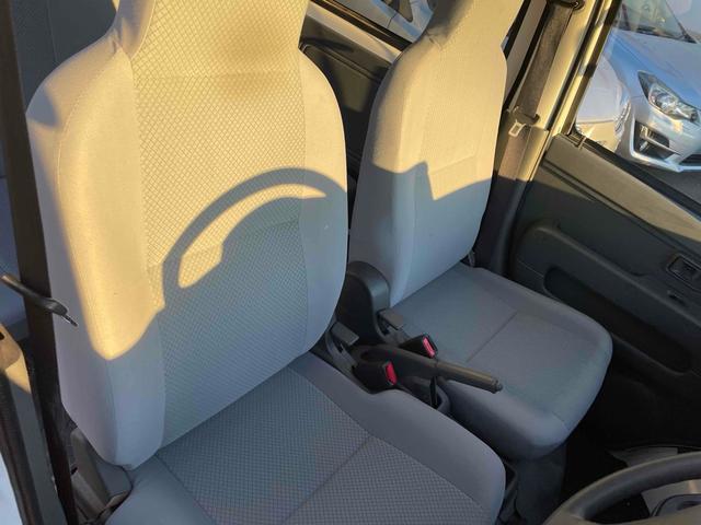 ハイゼットカーゴ DX AT ナビ 両側スライドドア ABS エアコン パワーウィンドウ 運転席エアバッグ 助手席エアバッグ ミュージックプレイヤー接続可(5枚目)