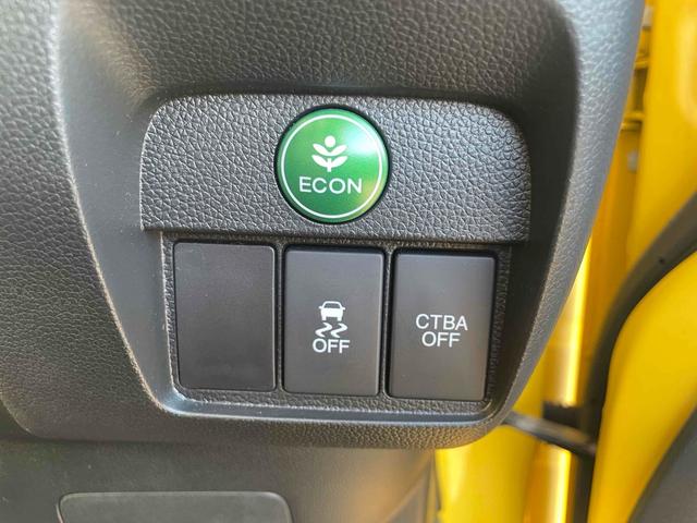 Ｎ－ＯＮＥ ツアラー・Ａパッケージ　バックカメラ　ナビ　ＴＶ　オートクルーズコントロール　衝突被害軽減システム　ＨＩＤ　スマートキー　アイドリングストップ　電動格納ミラー　ベンチシート　ＣＶＴ　盗難防止システム　ＡＢＳ　ＥＳＣ　ＣＤ（9枚目）