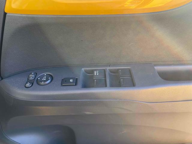 Ｎ－ＯＮＥ ツアラー・Ａパッケージ　バックカメラ　ナビ　ＴＶ　オートクルーズコントロール　衝突被害軽減システム　ＨＩＤ　スマートキー　アイドリングストップ　電動格納ミラー　ベンチシート　ＣＶＴ　盗難防止システム　ＡＢＳ　ＥＳＣ　ＣＤ（12枚目）