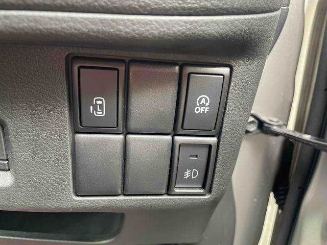 スペーシアカスタムＺ ターボ　バックカメラ　両側スライド・片側電動　ナビ　ＴＶ　オートクルーズコントロール　オートライト　ＨＩＤ　スマートキー　アイドリングストップ　電動格納ミラー　シートヒーター　ベンチシート　ＣＶＴ（9枚目）