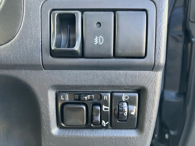 ジムニー クロスアドベンチャー 4WD ターボ リフトUP MTタイヤ タニグチ:FRPバンパー/スキッドプレート/サスペンションキット/サイドステップ マフラー LEDテール 1オーナー禁煙記録簿 ナビ Bカメラ ドラレコ ETC(40枚目)