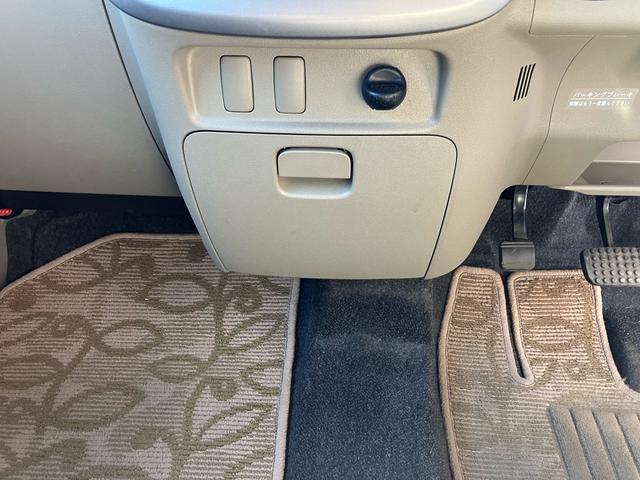 タント Ｌ　社外ナビ　電動スライドドア　バックカメラ　キーレス　走行４．５万キロ（28枚目）