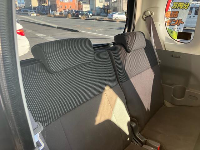 タント カスタムＸリミテッド　左側オートスライドドア　キーレス　ＣＤ　純正アルミ（32枚目）