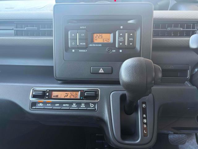 ワゴンＲ ＦＸ　届出済未使用車　純正ＣＤオーディオ　クリアランスソナー　レーンアシスト　衝突被害軽減システム　オートライト　スマートキー　電動格納ミラー　シートヒーター　ＣＶＴ　盗難防止システム　ＡＢＳ（11枚目）