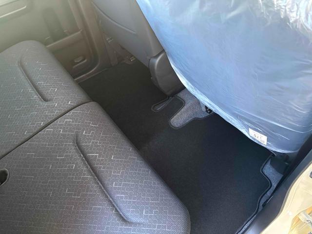 ワゴンＲ ＦＸ　届出済未使用車　純正ＣＤオーディオ　クリアランスソナー　レーンアシスト　衝突被害軽減システム　オートライト　スマートキー　電動格納ミラー　シートヒーター　ＣＶＴ　盗難防止システム　ＡＢＳ（21枚目）