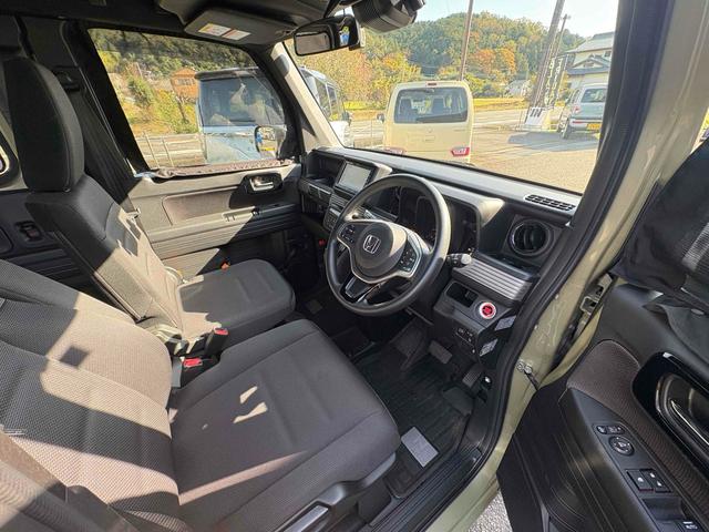 Ｎ－ＶＡＮ＋スタイル ファン・ターボホンダセンシング　４ＷＤ　マルチボード　プライバシーシェード　ウインドメッシュ　純正メモリーナビ　バックカメラ　ドライブレコーダー前後　ＥＴＣ　Ｂｌｕｅｔｏｏｔｈ　ルーフコンソール　クリアランスソナー　クルコン（40枚目）