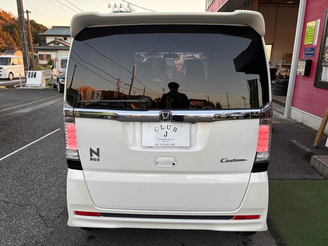Ｎ－ＢＯＸカスタム Ｇ・Ｌパッケージ　バックカメラ　両側スライド　パワースライド　ＨＩＤ　スマートキー　電動格納ミラー　ベンチシート　ＣＶＴ　盗難防止システム　ＡＢＳ　ＥＳＣ　ＵＳＢ（7枚目）