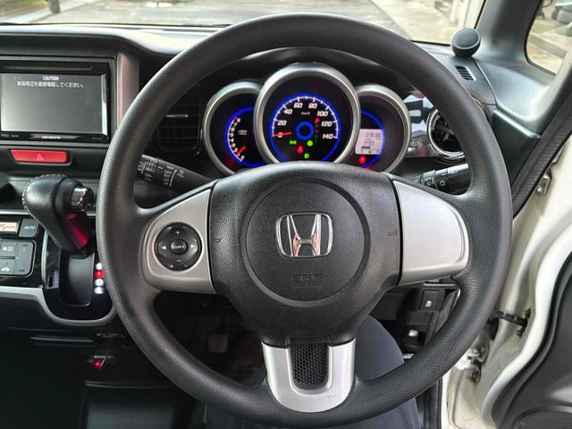 Ｎ－ＢＯＸカスタム Ｇ・Ｌパッケージ　バックカメラ　両側スライド　パワースライド　ＨＩＤ　スマートキー　電動格納ミラー　ベンチシート　ＣＶＴ　盗難防止システム　ＡＢＳ　ＥＳＣ　ＵＳＢ（10枚目）