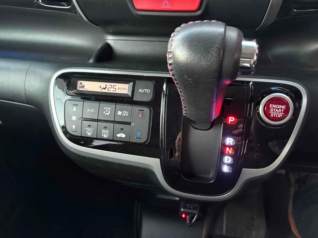 Ｎ－ＢＯＸカスタム Ｇ・Ｌパッケージ　バックカメラ　両側スライド　パワースライド　ＨＩＤ　スマートキー　電動格納ミラー　ベンチシート　ＣＶＴ　盗難防止システム　ＡＢＳ　ＥＳＣ　ＵＳＢ（13枚目）