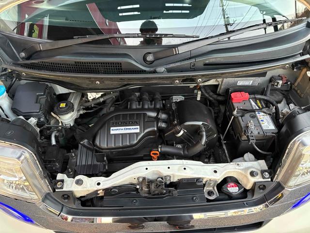 Ｎ－ＢＯＸカスタム Ｇ・Ｌパッケージ　バックカメラ　両側スライド　パワースライド　ＨＩＤ　スマートキー　電動格納ミラー　ベンチシート　ＣＶＴ　盗難防止システム　ＡＢＳ　ＥＳＣ　ＵＳＢ（27枚目）