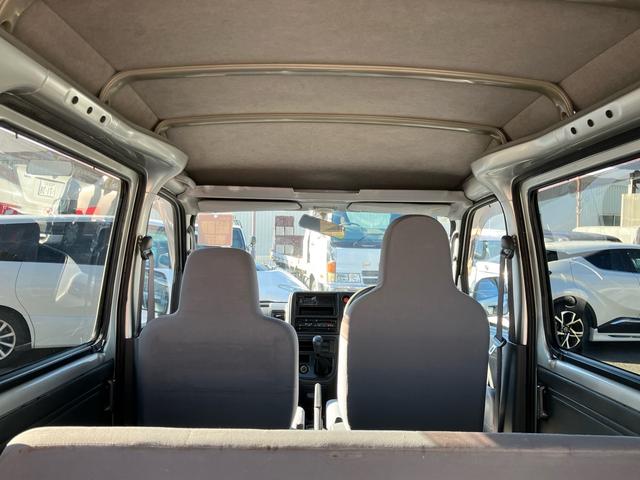 ハイゼットカーゴ ＤＸ　５速マニュアル　タイミングベルト交換済み　ハイルーフ　エアコン　パワステ　パワーウインド　車検９年６月（9枚目）