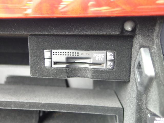 LS LS460 バージョンU Iパッケージ ユーザー買取・禁煙車・サンルーフ・マークレビンソン・マッサージ付きシート・クールBOX・全席電動冷暖付きレザーシート・ステアリングヒーター・純正ナビ・Bカメラ・フルセグTV・アルカンターラルーフ(11枚目)