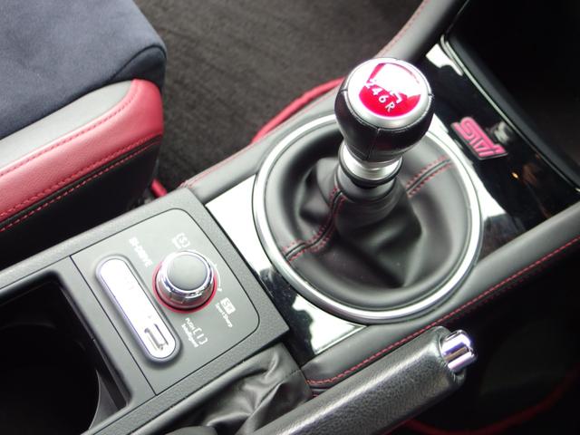 WRX STI STI ユーザー買取・禁煙車・ETC・社外ナビ・Bカメラ・Sカメラ・ハーフレザーシート・パワーシート・LEDヘッド・純正18AW(20枚目)