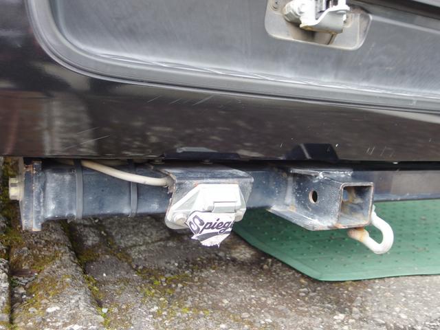 ハイエースバン ロングスーパーGLダークプライム ユーザー買取・禁煙車・外メッキホイール・ホワイトレタータイヤ・ローダウン・外スタビ付き・外ヒッチメンバー付き・LEDヘッド・外ナビ・フルセグ・Bカメラ・2列目ベッド・Wコンビハンドル・ハーフレザー(20枚目)