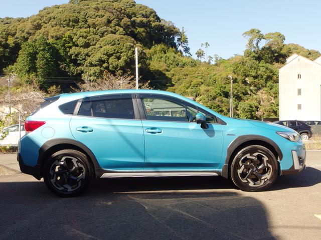 XV アドバンス ワンオーナー ユーザー買取 禁煙車 純正ナビ フルセグ B・Sカメラ 電動ハーフレザーシート LEDライト 純18AW ETC レーダークルーズコントロール(6枚目)