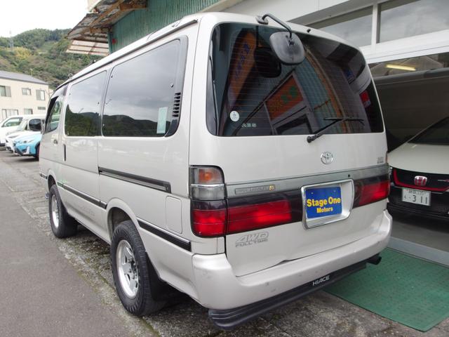 ハイエースワゴン スーパーカスタムＧ　サンルーフ　外１５インチＡＷ　１ＫＤディーゼルターボ　４ＷＤ　ユーザー買取車　禁煙（9枚目）