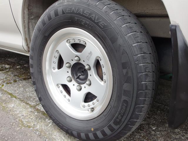 ハイエースワゴン スーパーカスタムＧ　サンルーフ　外１５インチＡＷ　１ＫＤディーゼルターボ　４ＷＤ　ユーザー買取車　禁煙（15枚目）