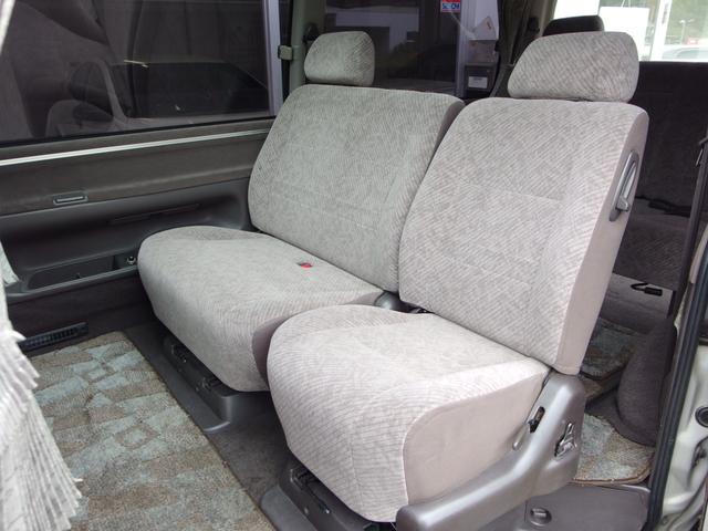 ハイエースワゴン スーパーカスタムＧ　サンルーフ　外１５インチＡＷ　１ＫＤディーゼルターボ　４ＷＤ　ユーザー買取車　禁煙（18枚目）