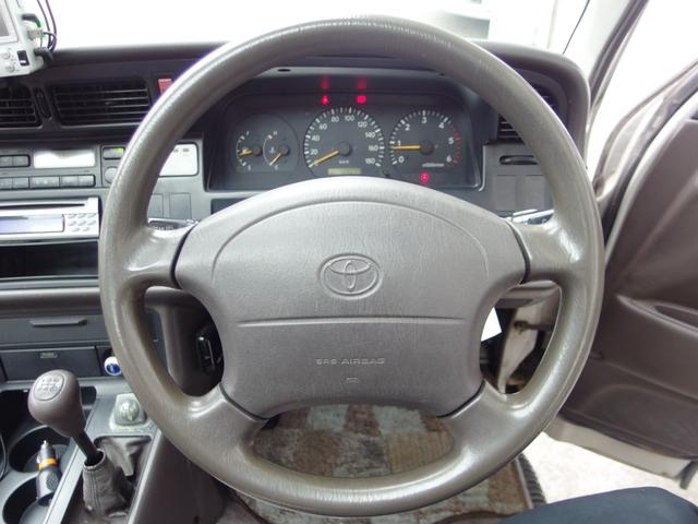 ハイエースワゴン スーパーカスタムＧ　サンルーフ　外１５インチＡＷ　１ＫＤディーゼルターボ　４ＷＤ　ユーザー買取車　禁煙（22枚目）