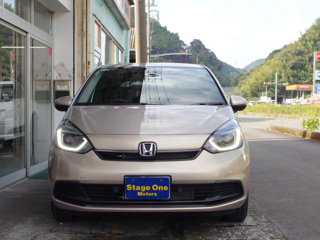 フィット ホーム ユーザー買取 禁煙車 外ナビ フルセグ Bカメラ レーダークルーズコントロール ハーフレザーシート LEDライト キーフリー&プッシュスタート(2枚目)