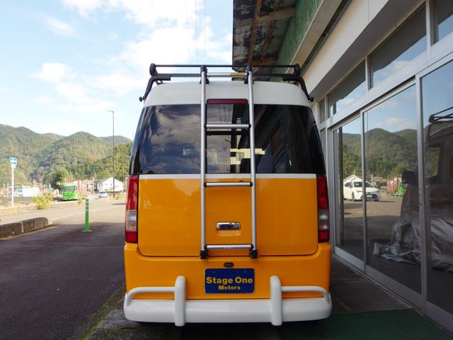 エブリイワゴン ＪＰ　ワーゲンバスルック　ルーフキャリア　皮調シートカバー　２列目モニター　外ナビ　フルセグ　ＥＴＣ　インパネ回り塗装（7枚目）