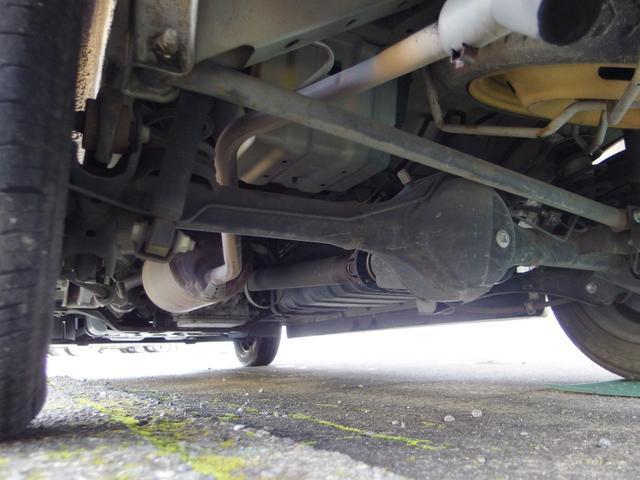 エブリイワゴン ＪＰ　ワーゲンバスルック　ルーフキャリア　皮調シートカバー　２列目モニター　外ナビ　フルセグ　ＥＴＣ　インパネ回り塗装（8枚目）