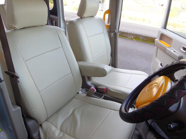 エブリイワゴン ＪＰ　ワーゲンバスルック　ルーフキャリア　皮調シートカバー　２列目モニター　外ナビ　フルセグ　ＥＴＣ　インパネ回り塗装（14枚目）
