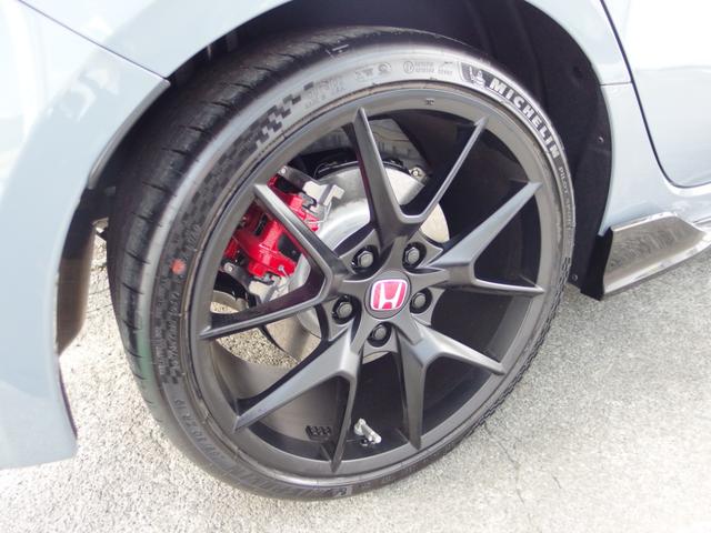 シビック タイプR ワンオーナー&禁煙車! 純正9インチDA・Bカメラ・フルセグTV・ETC2.0・アップルカー・ブレンボブレーキ・Hセンシング・純正19AW(28枚目)