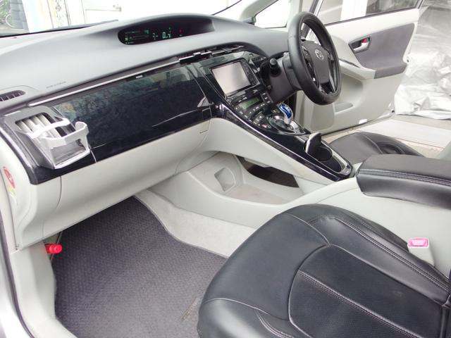 プリウス 　Ｓ　ＬＥＤエディション　ユーザー買取・禁煙車・外足回り・純正ナビ・Ｂカメラ・フルセグＴＶ・コーナーセンサー・ＬＥＤヘッド・ＥＴＣ・ツーリング用ガンメタ塗装１７インチＡＷ（8枚目）