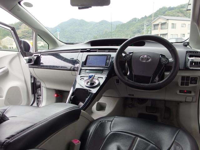 プリウス 　Ｓ　ＬＥＤエディション　ユーザー買取・禁煙車・外足回り・純正ナビ・Ｂカメラ・フルセグＴＶ・コーナーセンサー・ＬＥＤヘッド・ＥＴＣ・ツーリング用ガンメタ塗装１７インチＡＷ（13枚目）