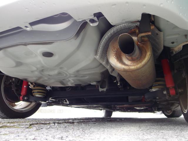 プリウス 　Ｓ　ＬＥＤエディション　ユーザー買取・禁煙車・外足回り・純正ナビ・Ｂカメラ・フルセグＴＶ・コーナーセンサー・ＬＥＤヘッド・ＥＴＣ・ツーリング用ガンメタ塗装１７インチＡＷ（23枚目）