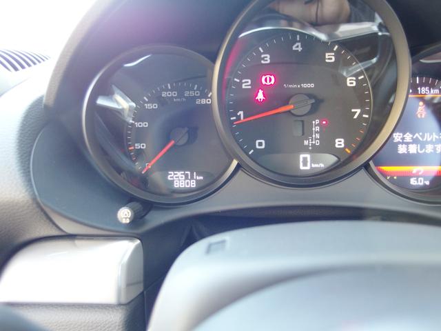 ７１８ケイマン ７１８ケイマン　ユーザー買取　禁煙車　純正ナビ　フルセグ　Ｂカメラ　ＨＩＤライト　記録簿（14枚目）