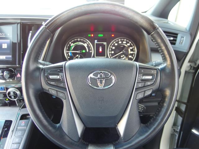 アルファードハイブリッド エグゼクティブラウンジS 1オーナー 禁煙車 ホワイト系冷暖付きレザーシート メーカーナビ JBL リアエンターテイメント デジタルインナーミラー 両側パワスラ パワーバックドア 全方位カメラ 置くだけ充電 外前後ドラレコ(16枚目)