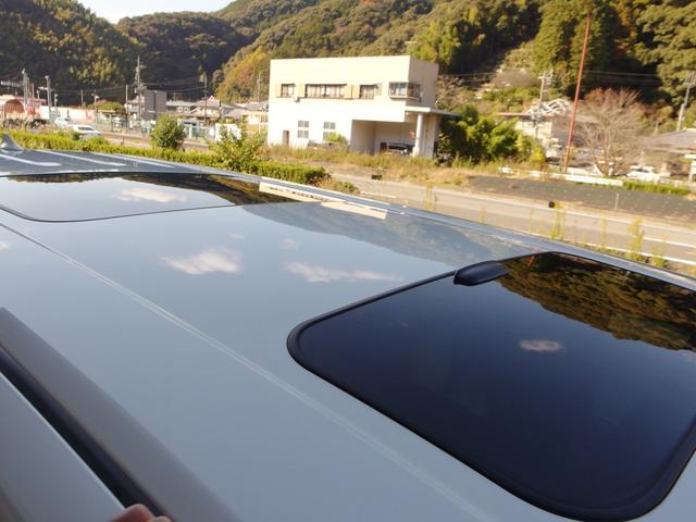 アルファードハイブリッド エグゼクティブラウンジS 1オーナー 禁煙車 ホワイト系冷暖付きレザーシート メーカーナビ JBL リアエンターテイメント デジタルインナーミラー 両側パワスラ パワーバックドア 全方位カメラ 置くだけ充電 外前後ドラレコ(25枚目)