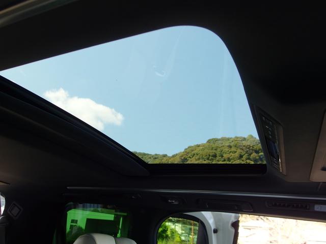 アルファードハイブリッド エグゼクティブラウンジS 1オーナー 禁煙車 ホワイト系冷暖付きレザーシート メーカーナビ JBL リアエンターテイメント デジタルインナーミラー 両側パワスラ パワーバックドア 全方位カメラ 置くだけ充電 外前後ドラレコ(34枚目)