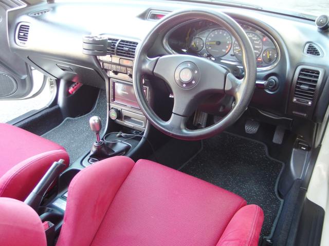 インテグラ タイプＲ　９８スペック　純ＨＩＤライト　純１６ＡＷ　Ｊ’Ｓレーシングマフラー　ＨＫＳ車高調　カーボン調リップスポイラー　前後タワーバー　スプーンドアミラー　タイミングベルト交換済（10枚目）