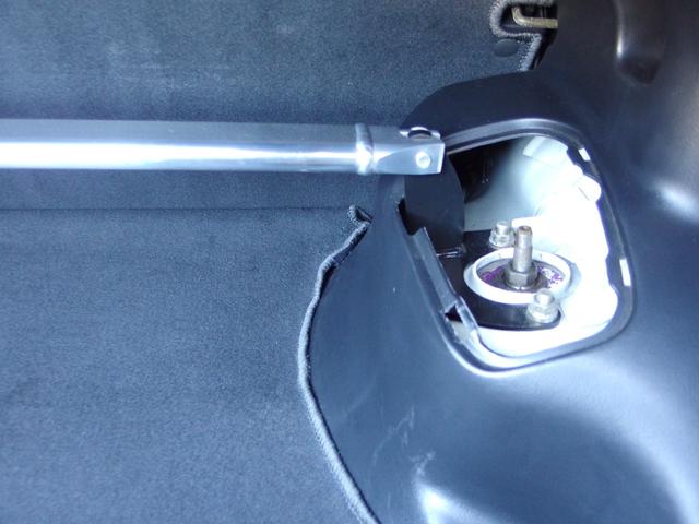 インテグラ タイプＲ　９８スペック　純ＨＩＤライト　純１６ＡＷ　Ｊ’Ｓレーシングマフラー　ＨＫＳ車高調　カーボン調リップスポイラー　前後タワーバー　スプーンドアミラー　タイミングベルト交換済（19枚目）