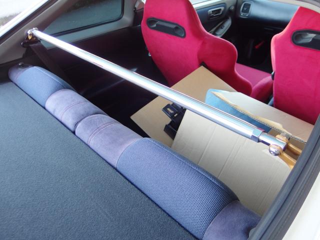 インテグラ タイプＲ　９８スペック　純ＨＩＤライト　純１６ＡＷ　Ｊ’Ｓレーシングマフラー　ＨＫＳ車高調　カーボン調リップスポイラー　前後タワーバー　スプーンドアミラー　タイミングベルト交換済（20枚目）