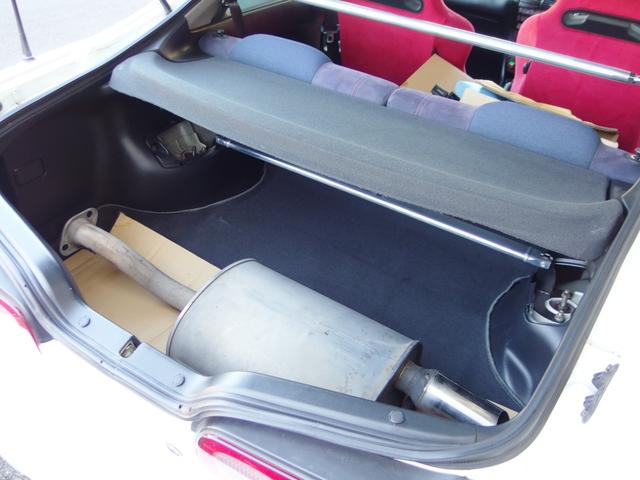 インテグラ タイプＲ　９８スペック　純ＨＩＤライト　純１６ＡＷ　Ｊ’Ｓレーシングマフラー　ＨＫＳ車高調　カーボン調リップスポイラー　前後タワーバー　スプーンドアミラー　タイミングベルト交換済（27枚目）