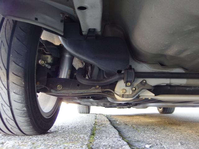 インテグラ タイプＲ　９８スペック　純ＨＩＤライト　純１６ＡＷ　Ｊ’Ｓレーシングマフラー　ＨＫＳ車高調　カーボン調リップスポイラー　前後タワーバー　スプーンドアミラー　タイミングベルト交換済（34枚目）