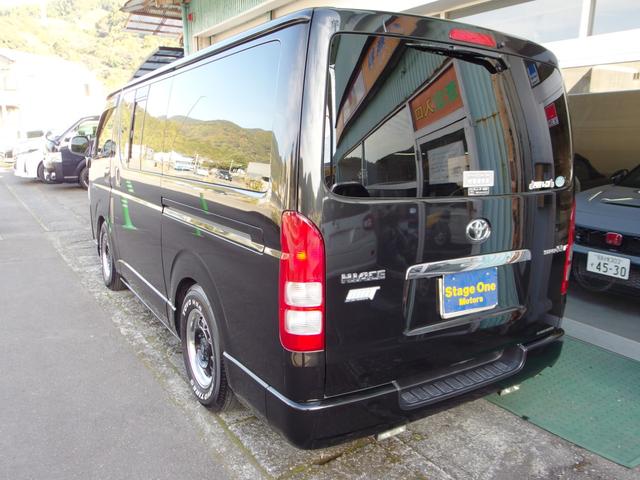 ハイエースバン ロングスーパーGLマルチロールトランスポータタイプII MRT専用荷室フロア ローダウン 外15インチアルミ ベットキット 皮調シートカバー 外ナビ Bカメラ フルセグ ETC 2列目モニター 室内灯LED 純パーツ社内積み ユーザー買取 禁煙(14枚目)