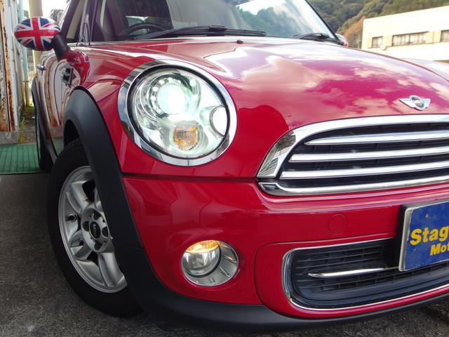 ＭＩＮＩ クーパー　１オーナー　ユーザー買取　禁煙車　外ナビ　ＤＴＶ　純１５ＡＷ　ＨＩＤヘッドライト　キーフリー（3枚目）