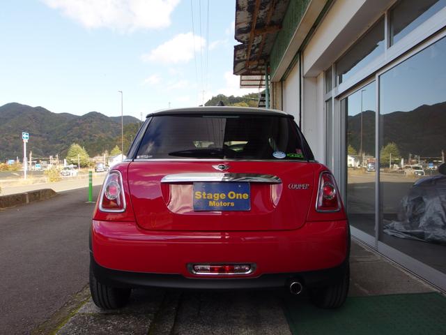 ＭＩＮＩ クーパー　１オーナー　ユーザー買取　禁煙車　外ナビ　ＤＴＶ　純１５ＡＷ　ＨＩＤヘッドライト　キーフリー（7枚目）