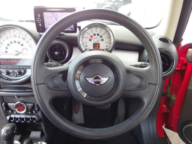 ＭＩＮＩ クーパー　１オーナー　ユーザー買取　禁煙車　外ナビ　ＤＴＶ　純１５ＡＷ　ＨＩＤヘッドライト　キーフリー（16枚目）