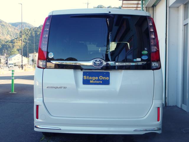 エスクァイア Ｇｉ　ユーザー買取・禁煙車・ワンオーナー・純エアロ・純フリップダウンモニター・クルコン・レーダーブレーキ・ＥＴＣ・ヒーター付き黒レザーシート・ＬＫＡ・純ワイドナビ・Ｂカメラ・フルセグＴＶ・両側パワスラ（5枚目）