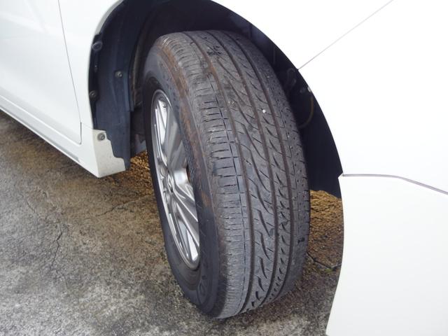 エスクァイア Ｇｉ　ユーザー買取・禁煙車・ワンオーナー・純エアロ・純フリップダウンモニター・クルコン・レーダーブレーキ・ＥＴＣ・ヒーター付き黒レザーシート・ＬＫＡ・純ワイドナビ・Ｂカメラ・フルセグＴＶ・両側パワスラ（25枚目）