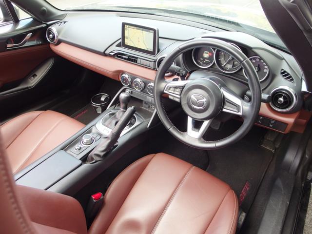 ロードスターＲＦ ＶＳ　純Ｒスポイラー　純１７インチアルミ　純ナビ　フルセグ　ＥＴＣ　ヒーター付きレザーシート　キーフリー　ユーザー買取車　禁煙車（2枚目）