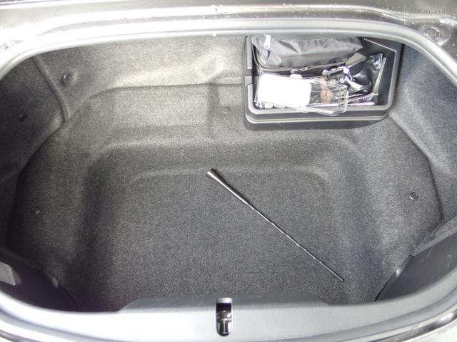 ロードスターＲＦ ＶＳ　純Ｒスポイラー　純１７インチアルミ　純ナビ　フルセグ　ＥＴＣ　ヒーター付きレザーシート　キーフリー　ユーザー買取車　禁煙車（24枚目）