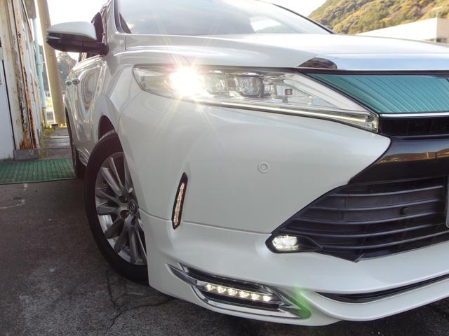 ハリアー プレミアム　サンルーフ　ＴＲＤエアロＦ・Ｓ・Ｒ　ローダウン　純ナビ　アラウンドビューモニター　ＪＢＬ　フルセグ　電動レザーシート　パワーゲート　レーダークルーズ・ブレーキ　ＥＴＣ　禁煙車（11枚目）