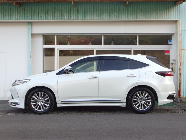 ハリアー プレミアム　サンルーフ　ＴＲＤエアロＦ・Ｓ・Ｒ　ローダウン　純ナビ　アラウンドビューモニター　ＪＢＬ　フルセグ　電動レザーシート　パワーゲート　レーダークルーズ・ブレーキ　ＥＴＣ　禁煙車（13枚目）